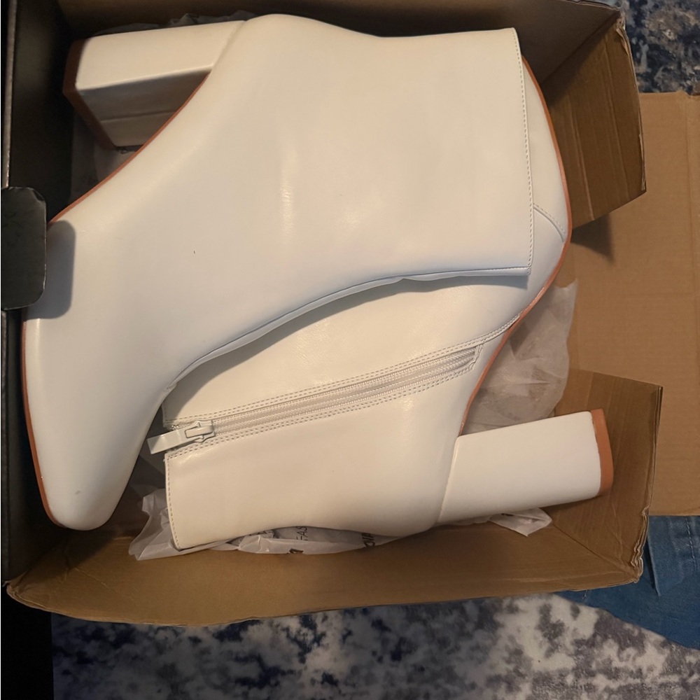 Fashion Nova Chic White Heeled Boots